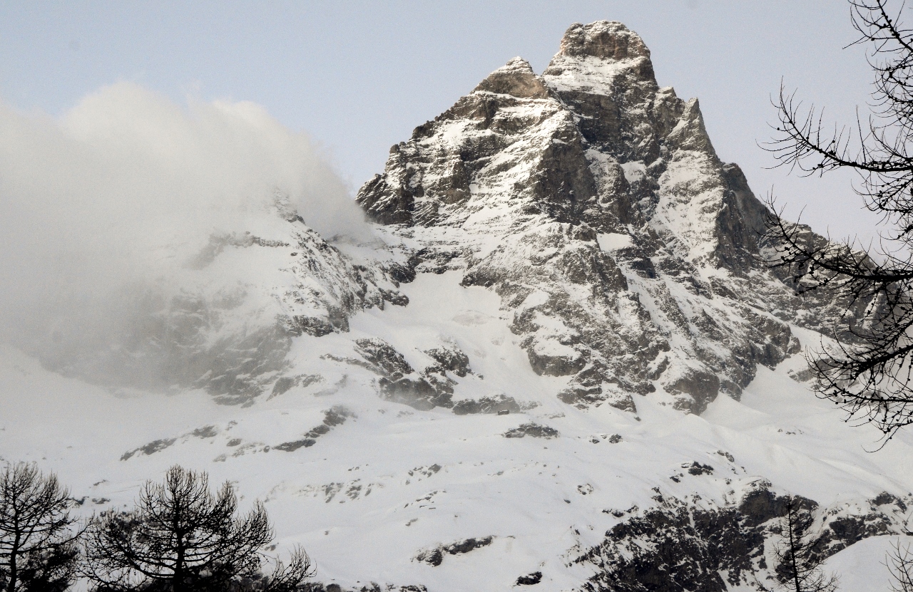 CENTRO CERVINIA ATTIVITA’ COMMERCIALE