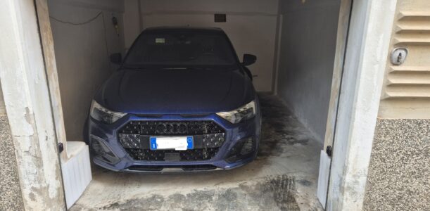 GENOVA PEGLI CENTRALISSIMO BOX AUTO